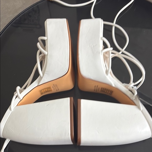 Liliana NWT  Elegant White Platform Block Heels Tie Up - Picture 11 of 17